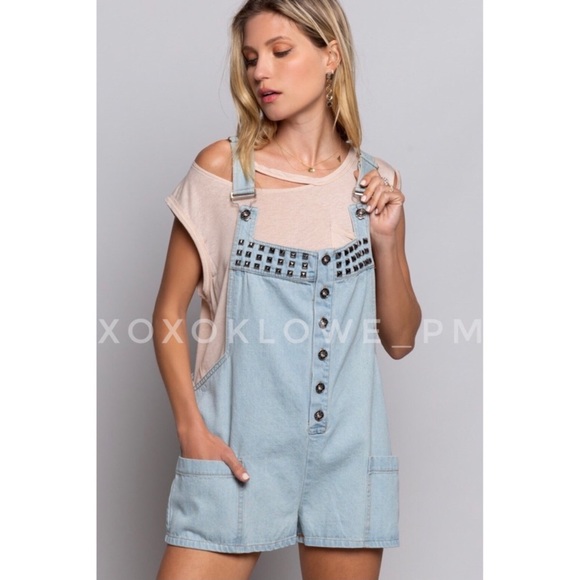 Sparkle Embellished Fringe Distressed Denim Shorts - Picture 13 of 15